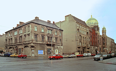 Tucholsky Ecke Oranienburger 34_KoB++ro_1993_400